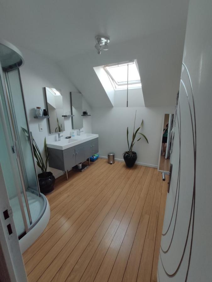 Bienvenue Chez Joelle Et Andre Au 207 Bed & Breakfast Balaze Bagian luar foto